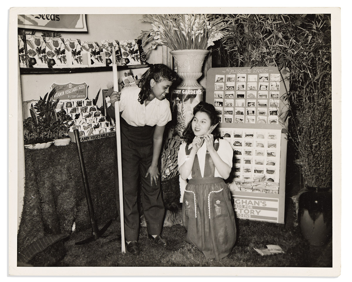 (PHOTOGRAPHY.) Large group of vernacular photos by Charles "Teenie" Harris of Pittsburgh.